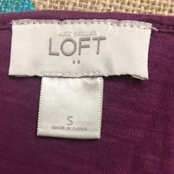 Ann Taylor LOFT Women's 3/4 Sleeve Purple Floral Top Blouse Shirt - Size Small - Picture 6 of 9